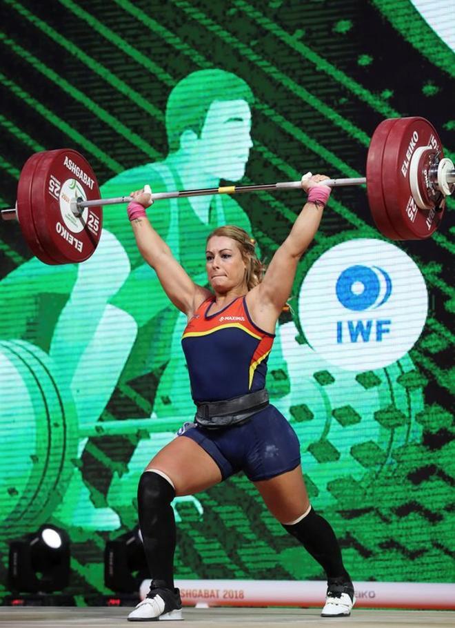 Lydia Valentín consiguió este jueves la medalla de oro en arrancada y en el total de la categoría de 81 kilos, así como el bronce en dos tiempos, de los Mundiales de halterofilia que se disputa en Asjabad (Turkmenistán).