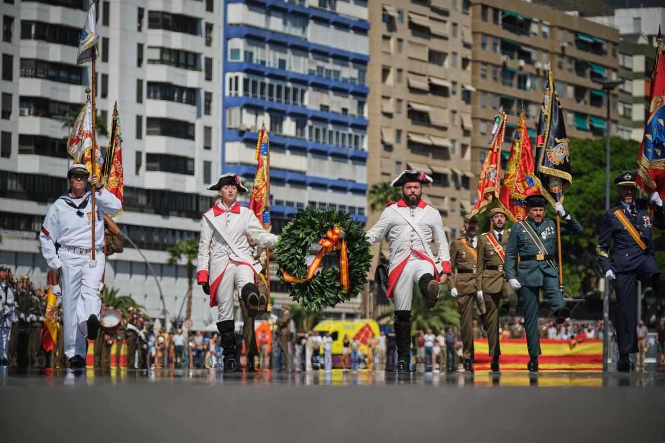 Jura de Bandera de civiles en Santa Cruz