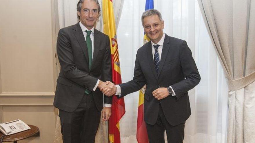 Els ministres espanyol i andorrà, ahir a la reunió de Madrid