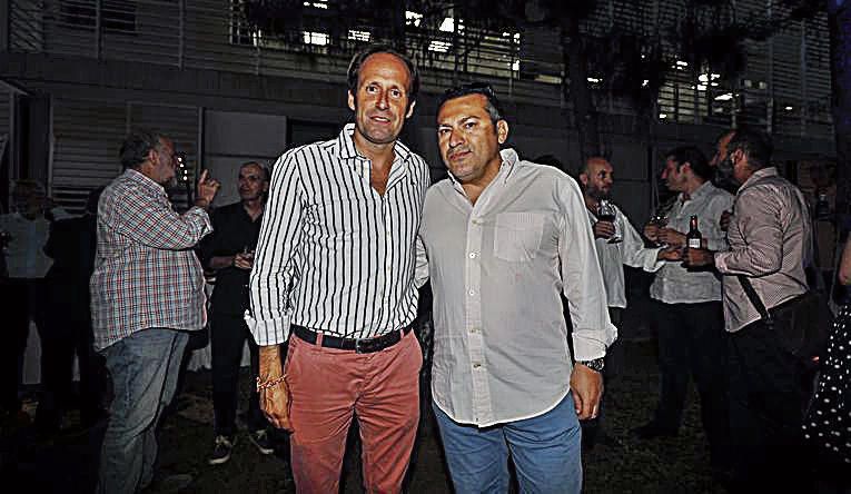 Joan Massanet, director de marketing de Palma Futsal, acudió junto a Pepe Moreno, director de relaciones institucionales.