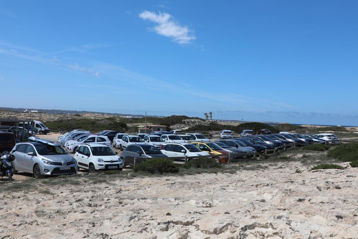 Galería: Control de acceso a ses Illetes y a la playa de Llevant en Formentera