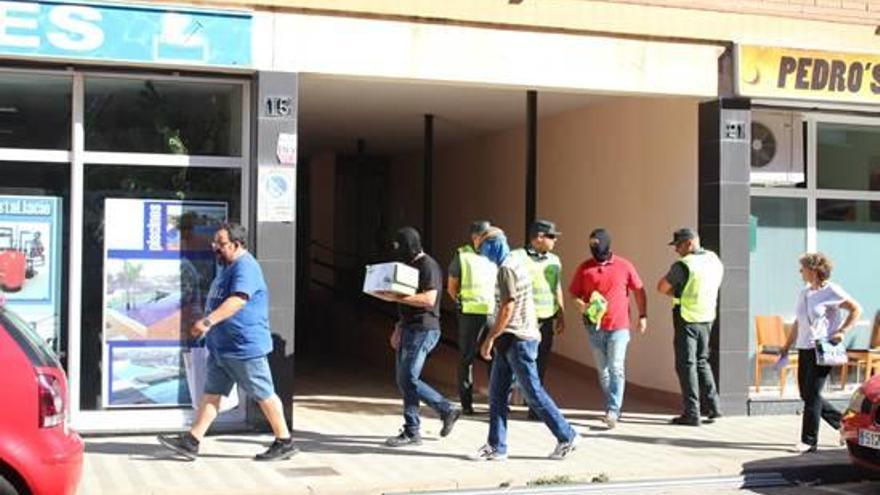 Alguns dels agents que van participar en l&#039;operació.