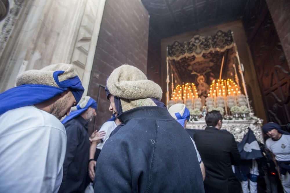 Tradicional encuentro del Cristo del Mar con su madre, la Virgen de los Dolores