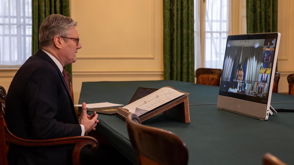 Starmer: "Es el momento de entablar un diálogo sobre un mecanismo para gestionar y monitorizar un alto el fuego completo"