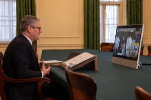 Starmer: Es el momento de entablar un diálogo sobre un mecanismo para gestionar y monitorizar un alto el fuego completo