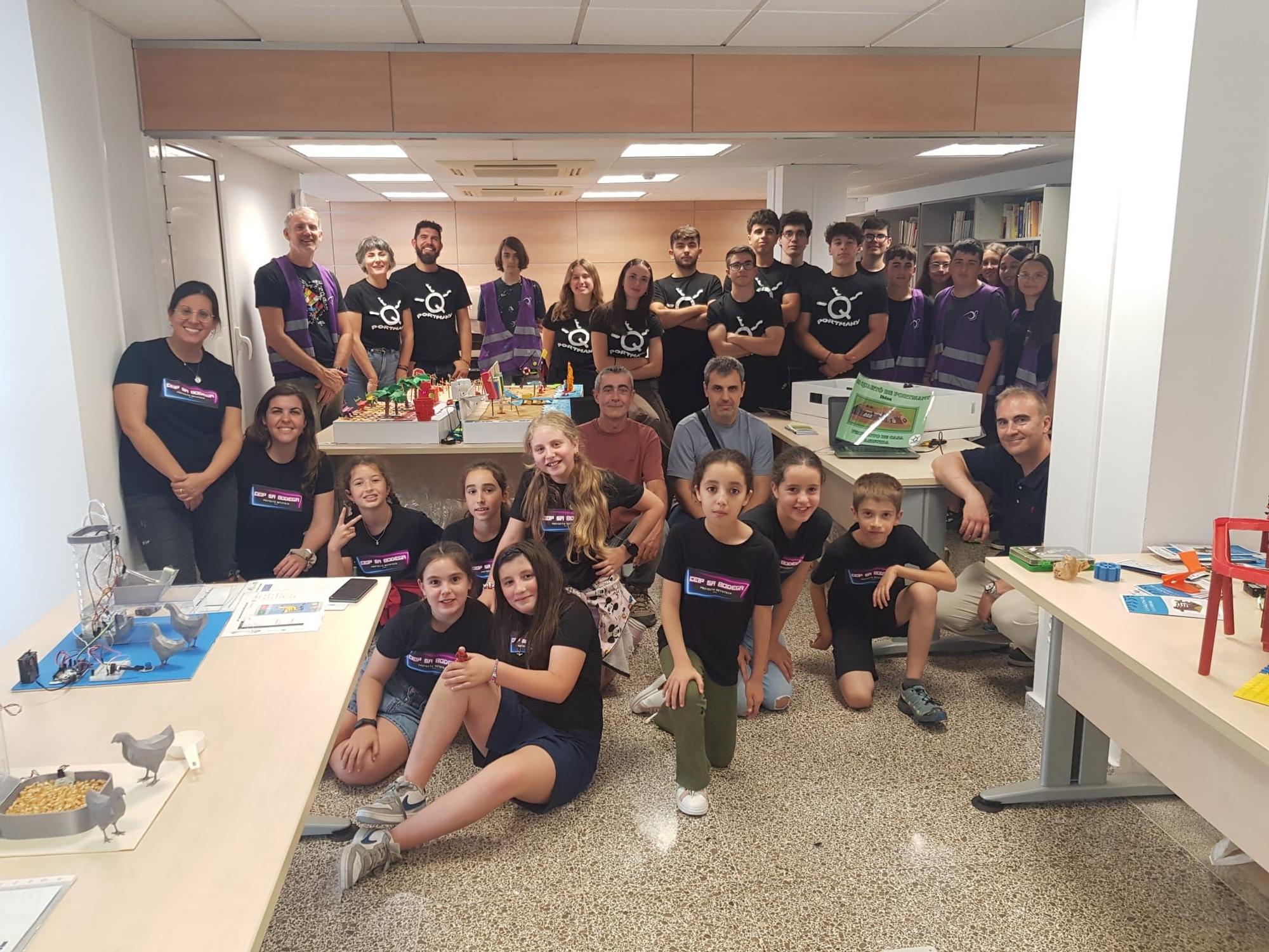 Galería del festival de robótica Retotech para centros educativos de Ibiza