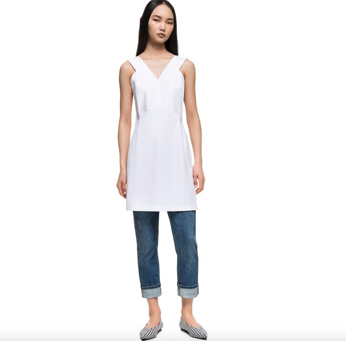 Rebajas Bimba y Lola, vestido blanco con tirantes en V