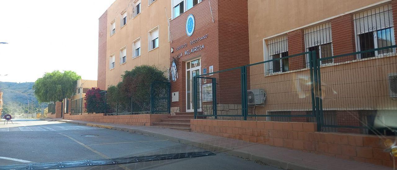 Un positivo en un colegio de Agost obliga a confinar la primera aula de este curso