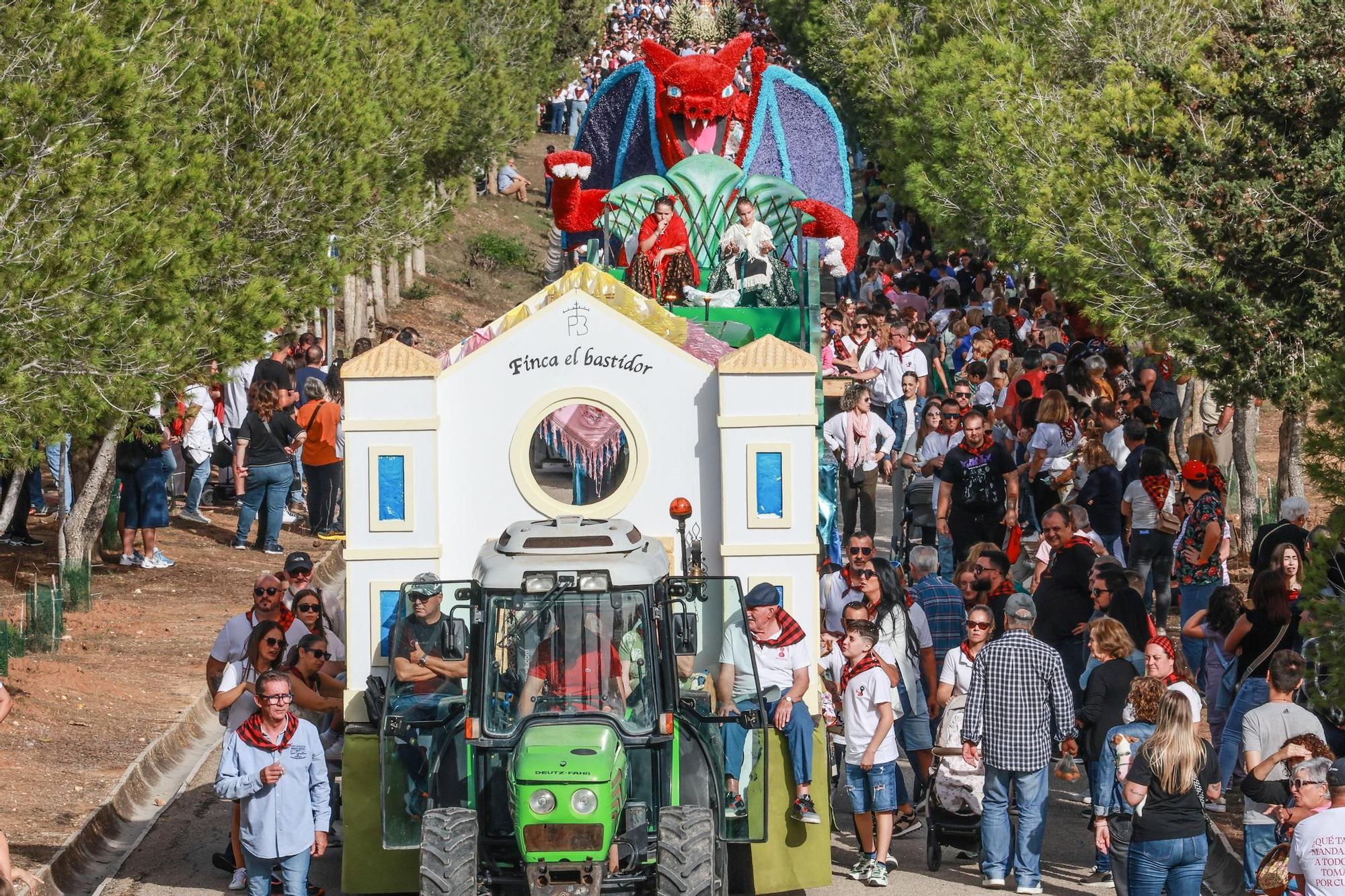 Así ha sido la romería en honor a la Virgen del Pilar en Benejúzar, en imágenes