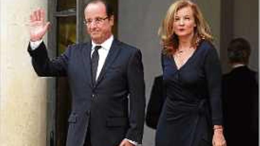 Hollande i Trierweiler, en el Palau de l&#039;Elisi, en una imatge del 2012.