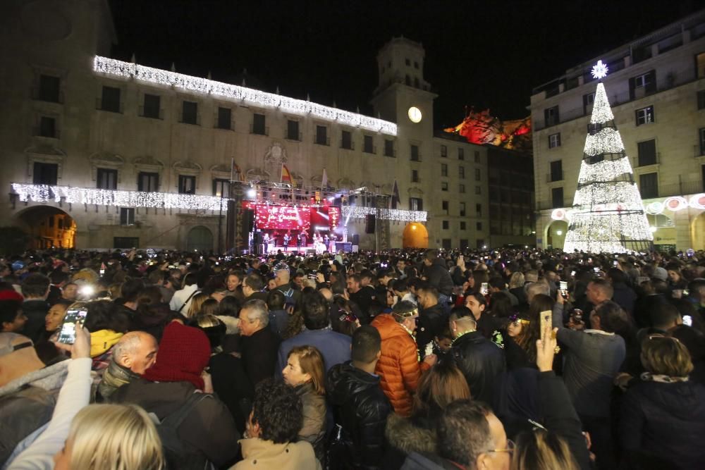 La Nochevieja 2018 en la Plaza del Ayuntamiento de Alicante