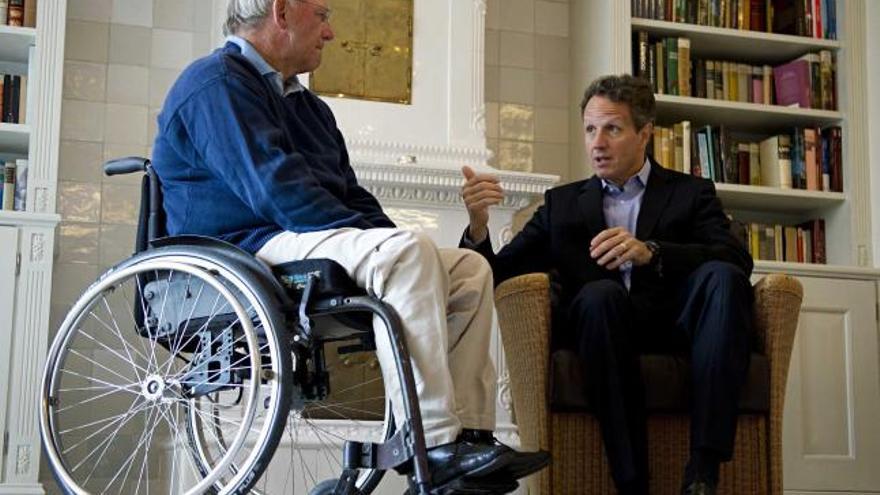 Wolfgang Schäuble y Thimothy Geithner, ayer, durante su reunión.