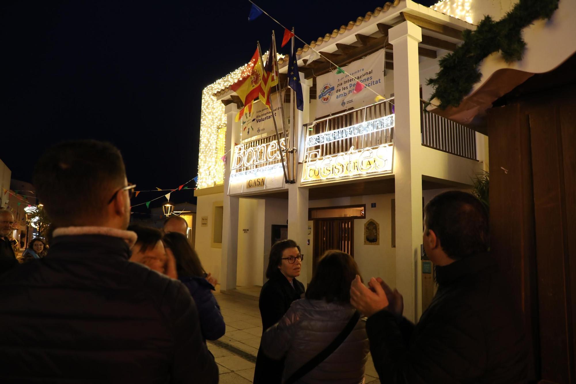 Descubre las fotos del inicio de las Fiestas de Navidad en Formentera