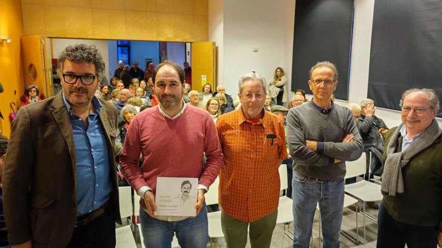 Juan Álvarez, David Álvarez, Pepe Monteserín, Ramón Abril y Modesto Argüello, antes de la presentación. | A. G.-O.