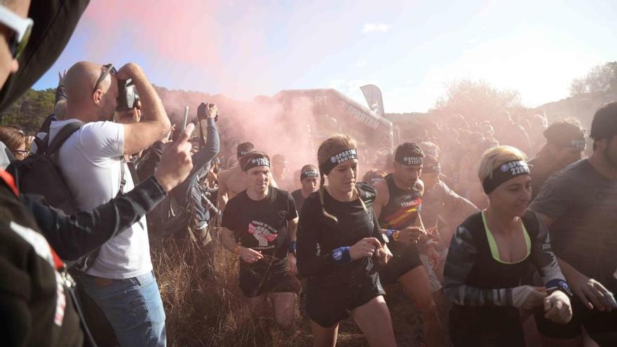 Salida de una de las pruebas de la primera ediciÃ³n de la Spartan Race Mallorca disputada en Palma en 2018.