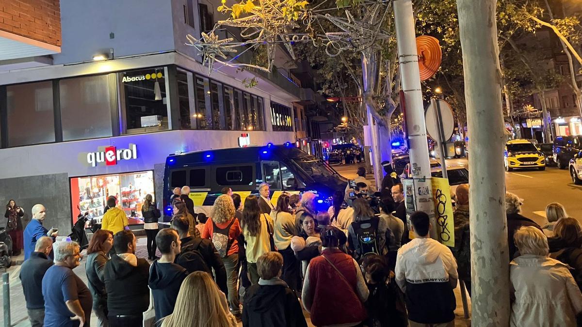 El conductor de Fabra i Puig va fer un gir brusc abans d’envair la vorera
