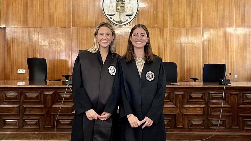 Marina Bueno, a la izquierda, en la jura del cargo en el Tribunal Superior de Justicia de Balears.
