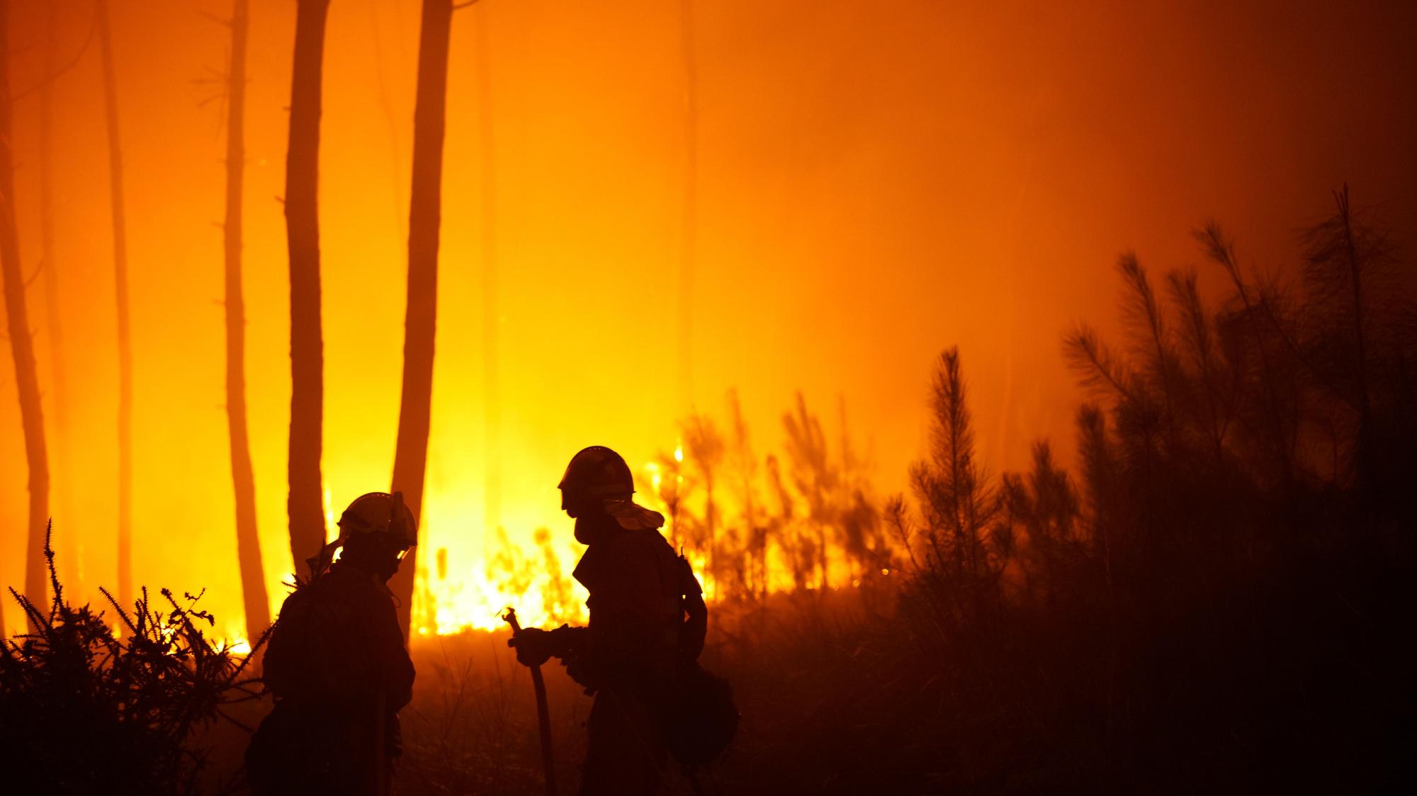 Incendios en Galicia: Vilagarcía y su comarca luchan contra el fuego