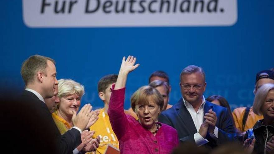 Merkel pide el voto para &quot;una Alemania fuerte y respetada en Europa&quot;