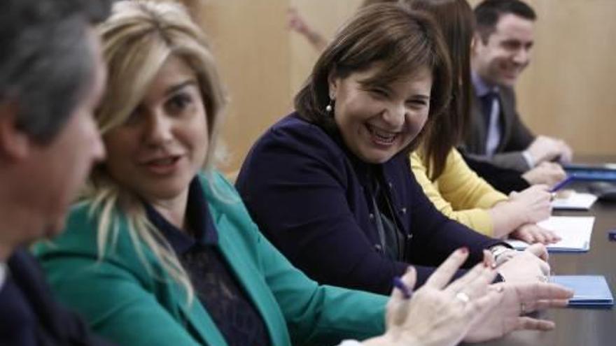 Isabel Bonig junto a Eva Ortiz durante un acto conjunto en Madrid esta misma semana.