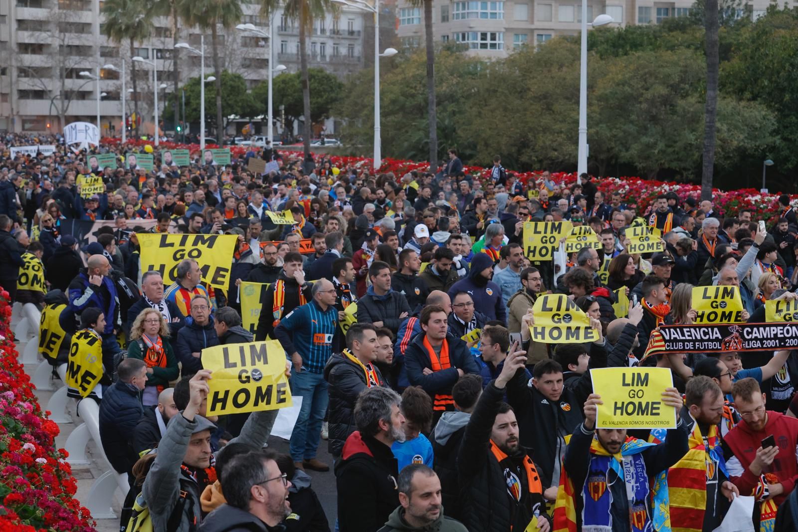 Galería: El valencianismo vuelve a manifestarse para la marcha de Lim