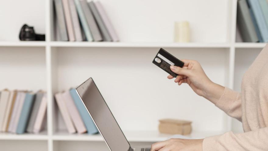 Cuidado con los libros a precio de &quot;ganga&quot; en la web: pueden ser falsos o ilegales