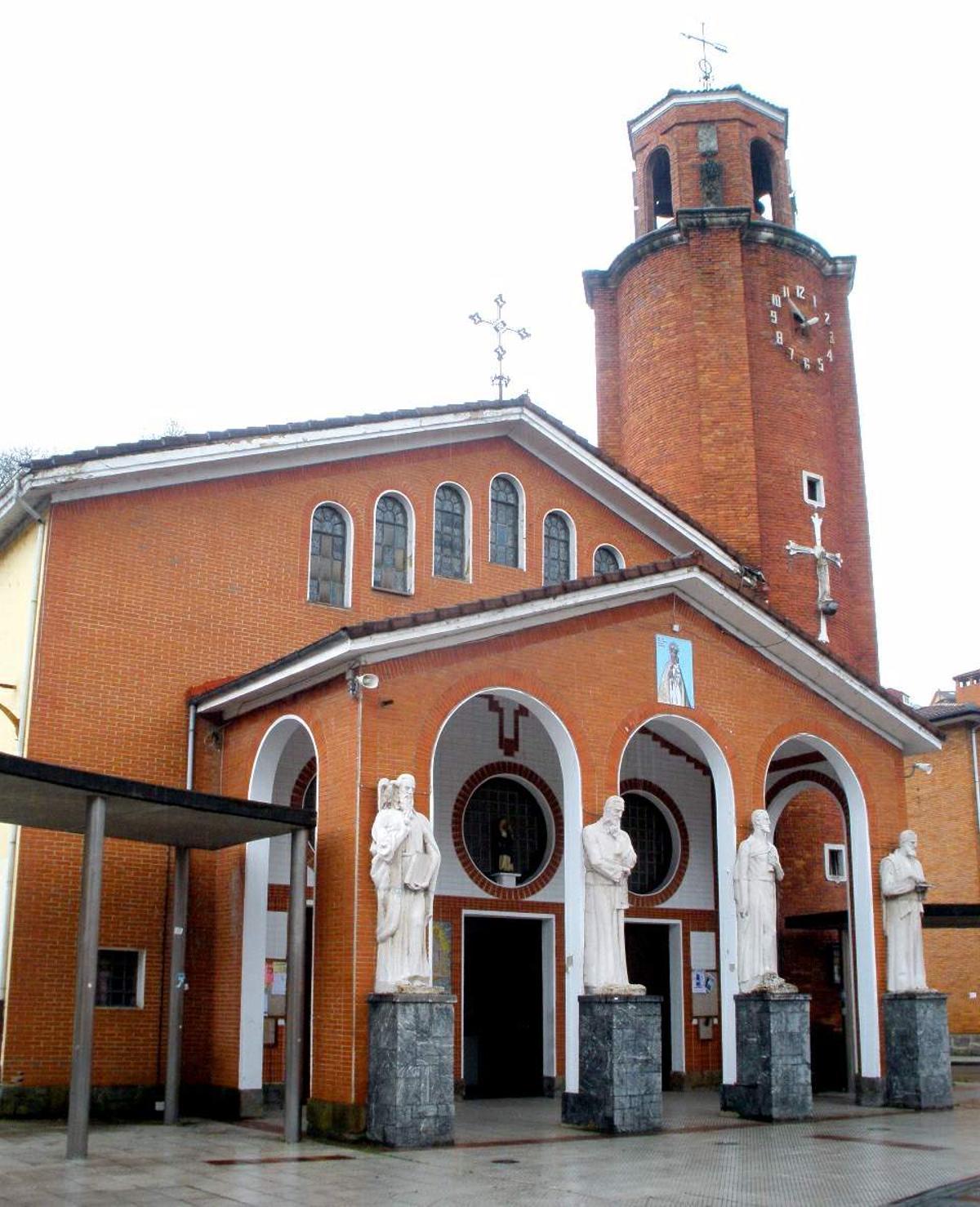 Oglesia de Santa María en Blimea