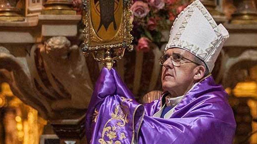 Osoro sustituye a Rouco como arzobispo de Madrid