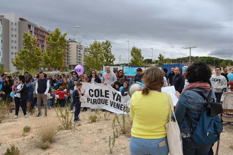 Protesta por el retraso del colegio de Parque Venecia