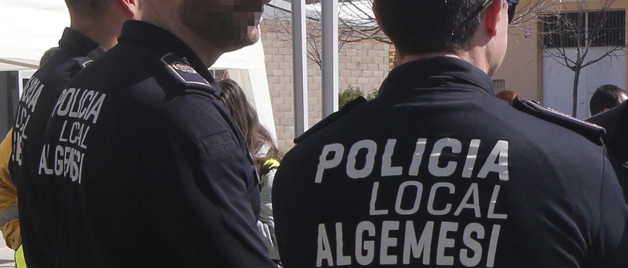 Agentes de Algemesí, en una imagen de archivo.