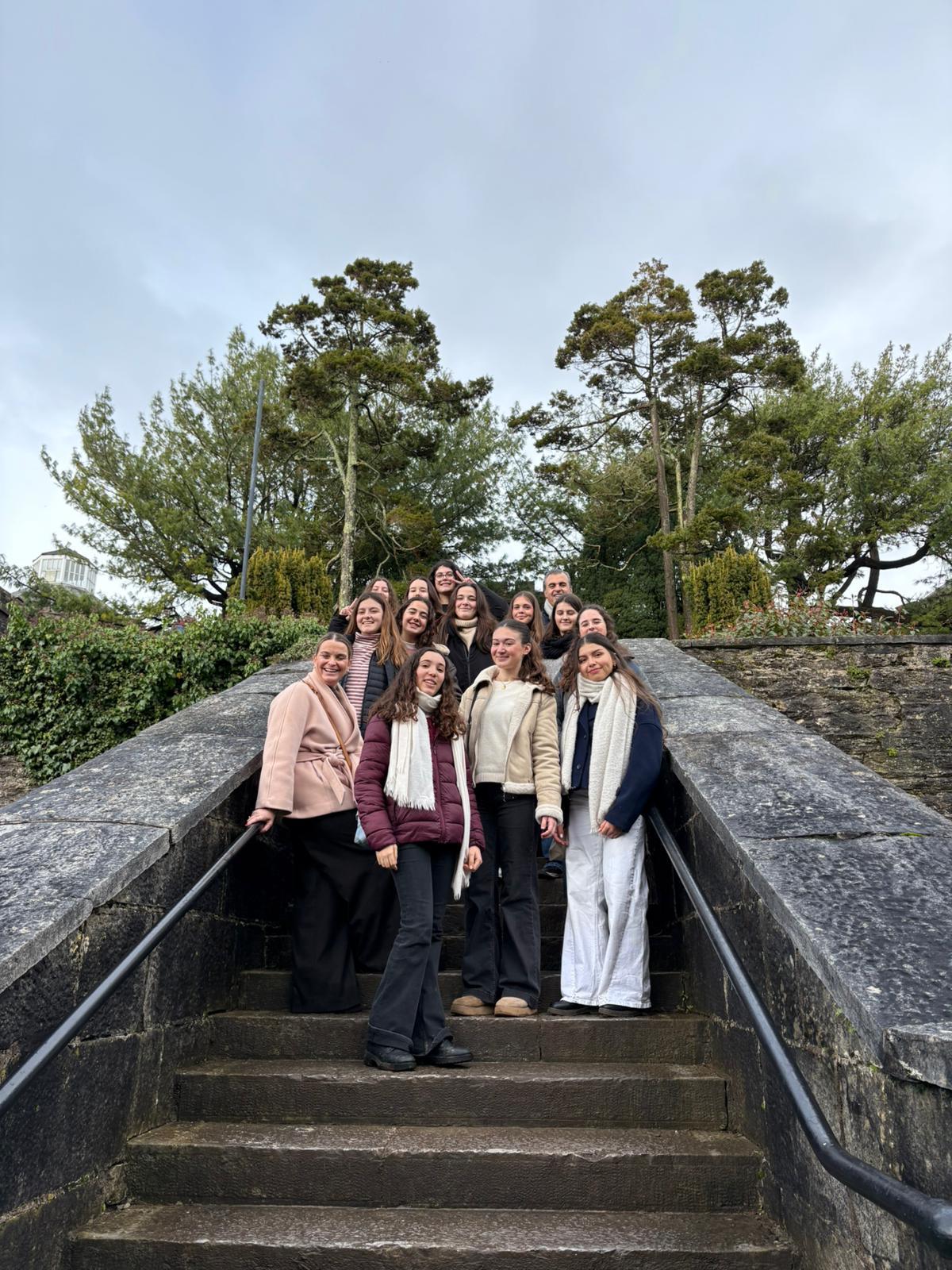 Prohens y Vera visitan a los alumnos becados en Irlanda