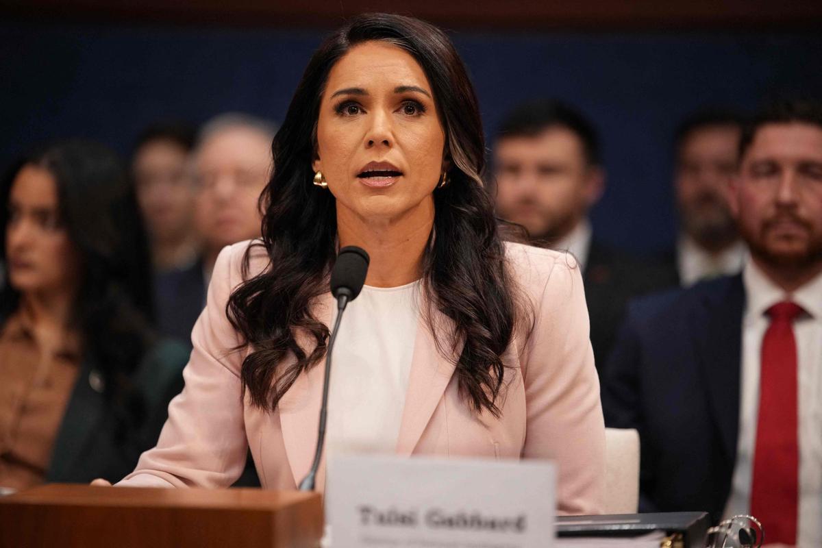 Tulsi Gabbard testifica en el Comité de Inteligencia de la Cámara sobre amenazas globales