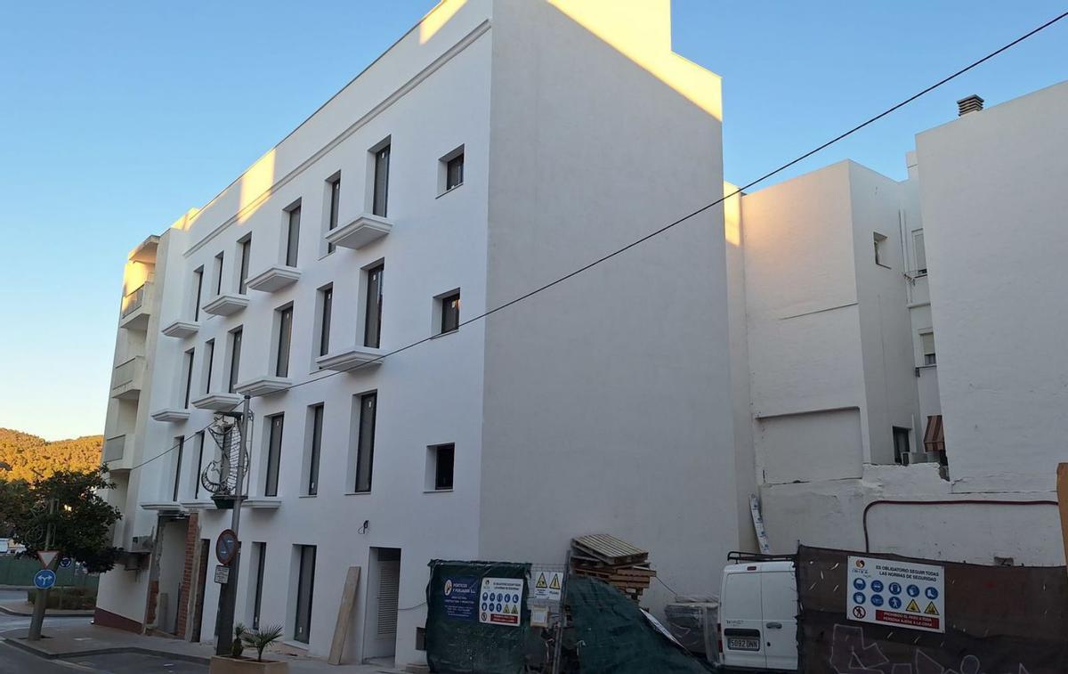 Sant Antoni vive un nuevo ‘boom’ urbanístico con 19 obras en el centro