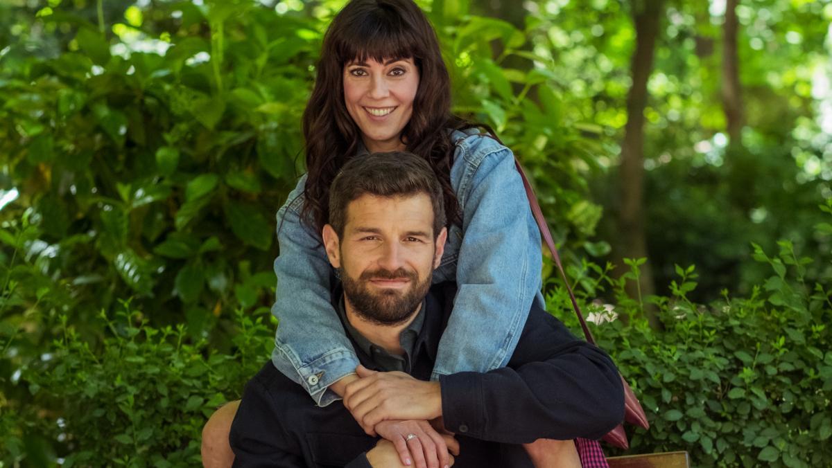 Eva Ugarte y Francisco Ortiz, protagonistas de '¿A qué estás esperando?'.