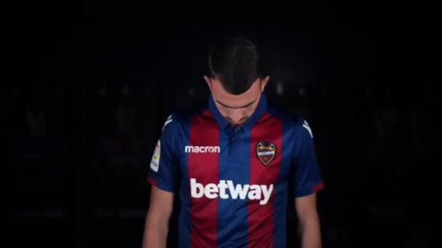 Oficial: Borja Mayoral, nuevo fichaje del Levante UD