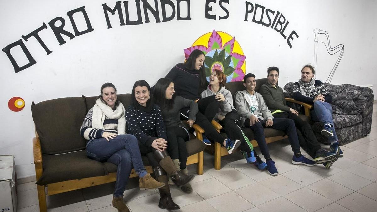 Participantes de la asociación La Rotllana, de Badalona.