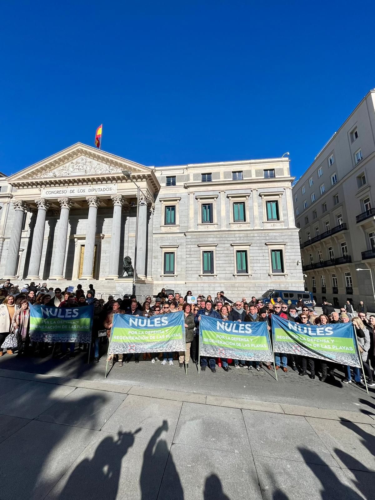 Castellón exige protección para su costa en Madrid