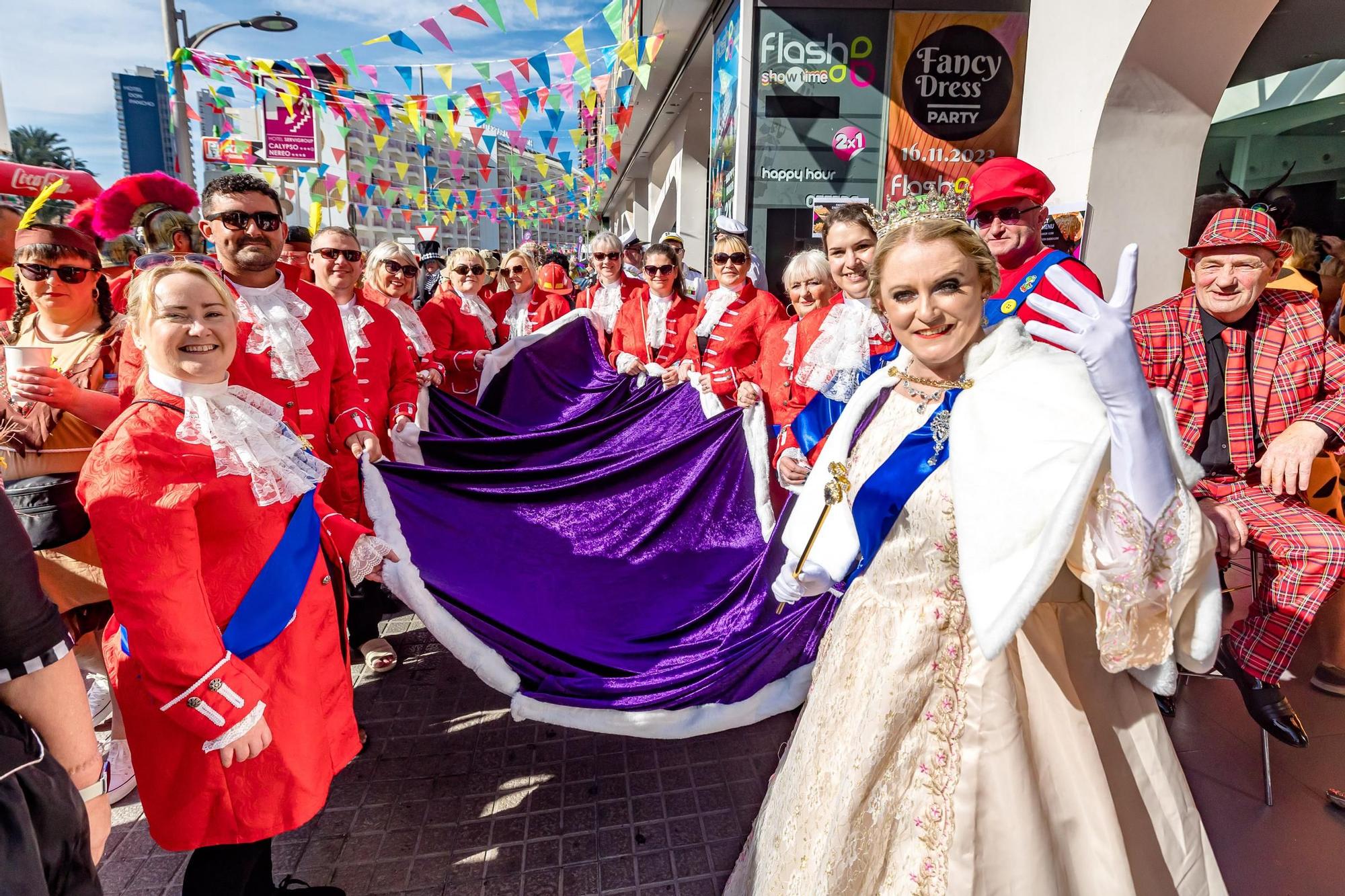 Así celebran los británicos la Fancy Dress Party 2023 en Benidorm