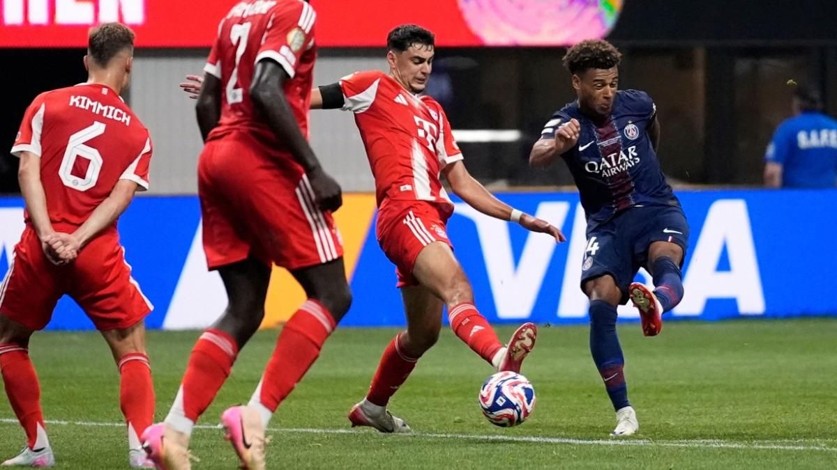 La acción que terminó con el gol de Désiré Doué