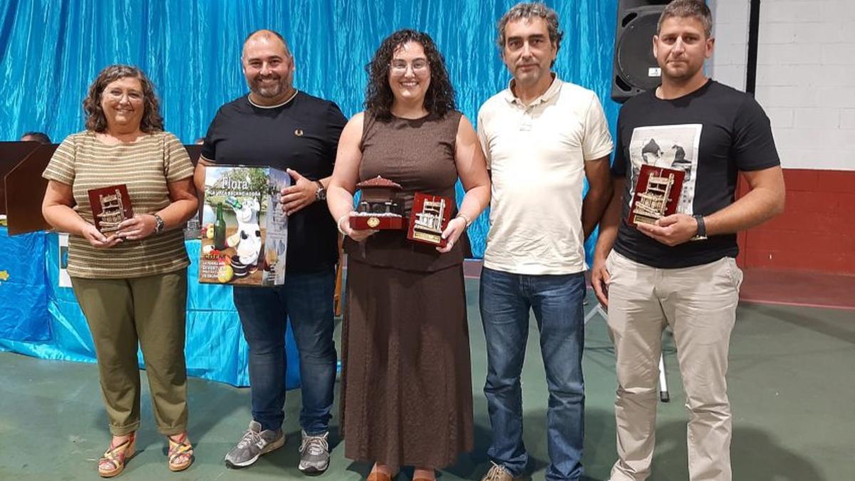 Por la izquierda, María José Fernández, Saúl Bastián, Paula Bastián, Javier Vigil y Jorge Arboleya.