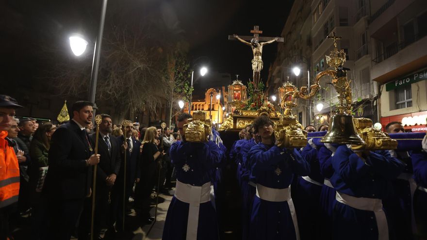 La Cofradía de Nuestra Señora de la Piedad y Caridad y Cristo de la Paz celebra su 75 aniversario en la Semana Santa de Alicante