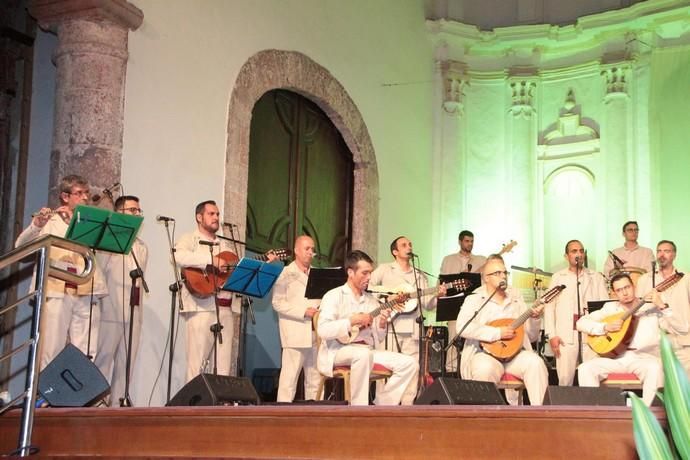 Calicanto en el Convento Santo Domingo de la Villa de Teguise con Voces Solidarias
