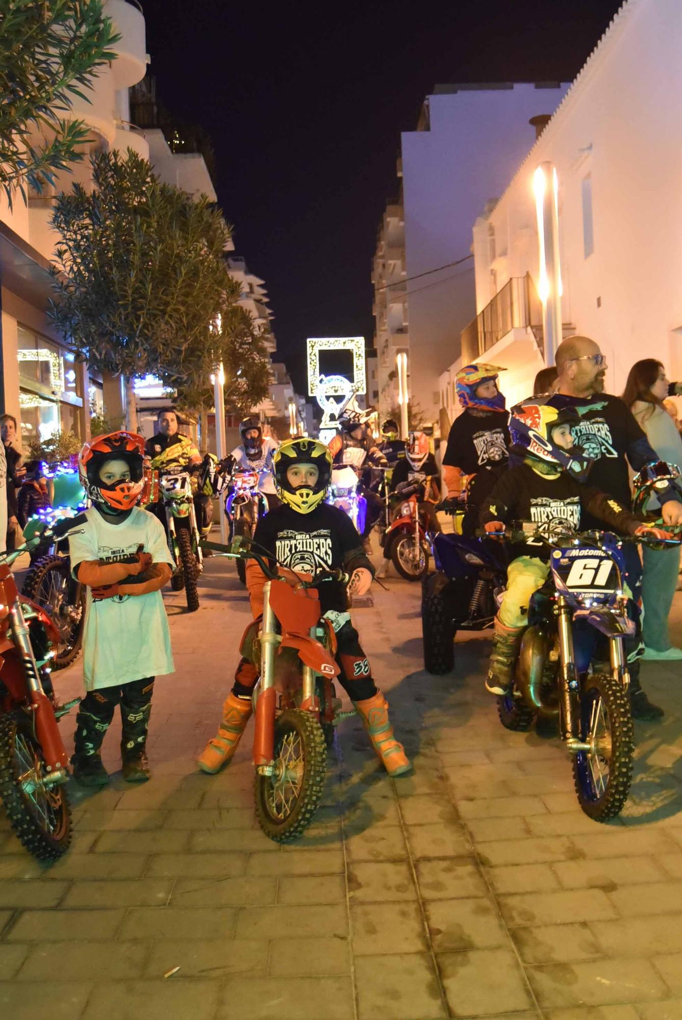 Mira aquí la galería de fotos completa de los Reyes Magos en Santa Eulària