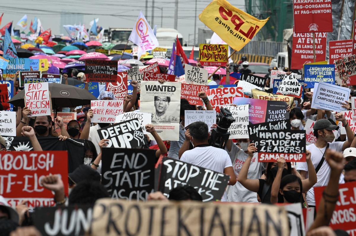 Protestas en Filipinas antes del primer discurso del estado de la nación de Marcos