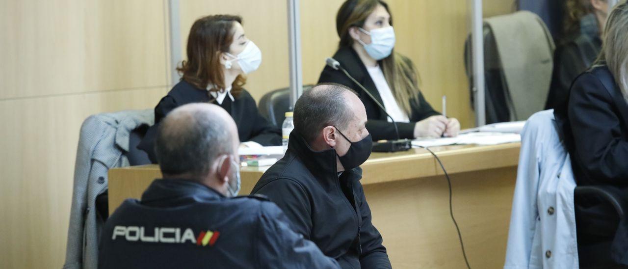 Juicio por el crimen machista de la gijonesa Lorena Dacuña.