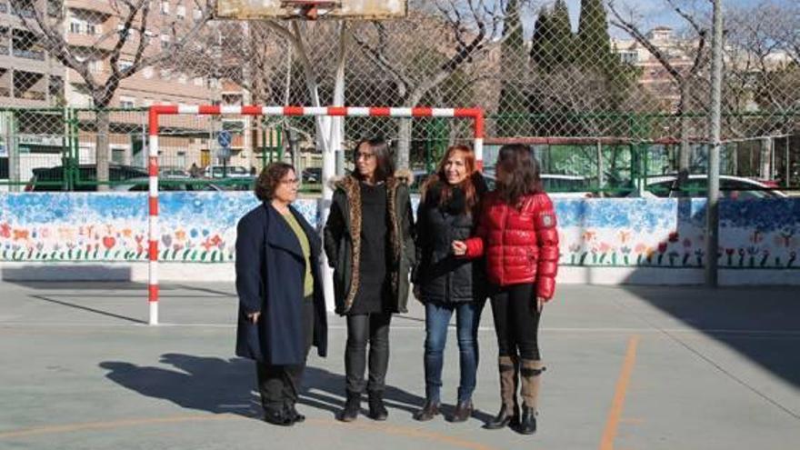 Ali Brancal, en la visita a uno de los colegios.