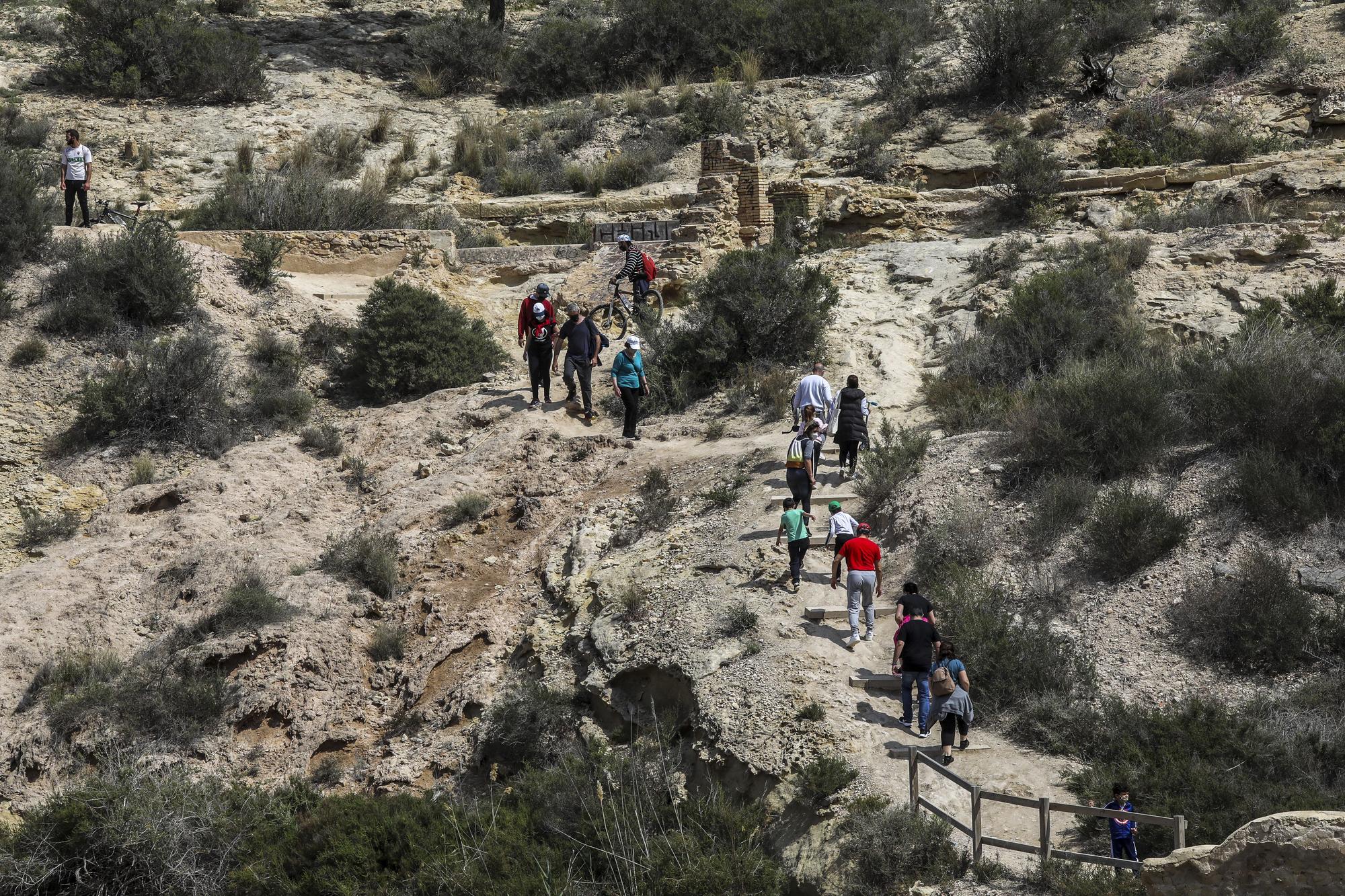 El Pantano de Elche sigue de moda en el Lunes de Mona