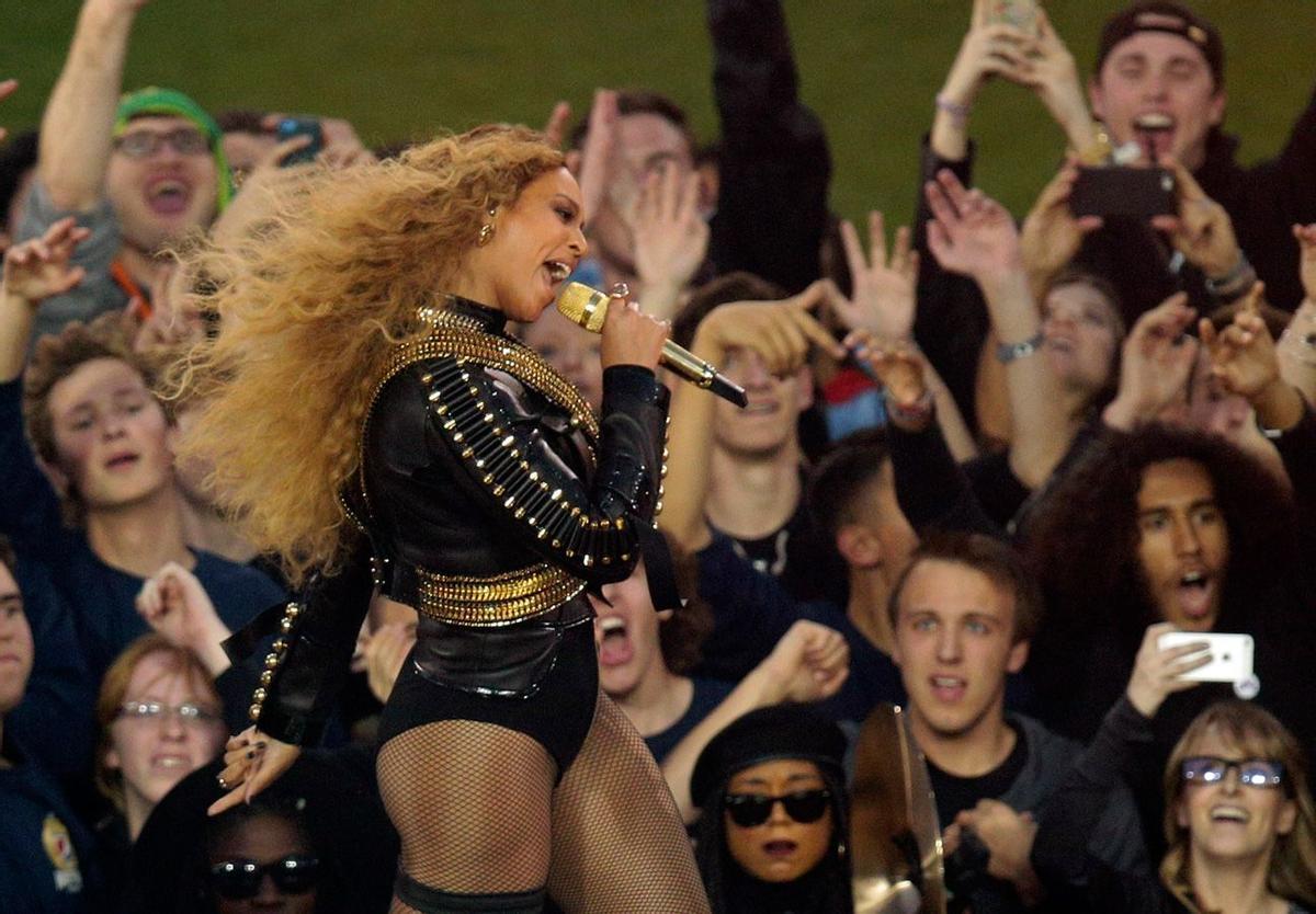 Beyoncé, la más aclamada en la Super Bowl