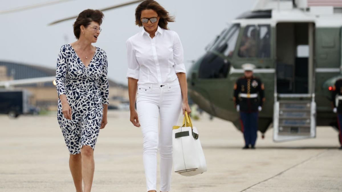 Melania Trump junto a Rebecca Sonkiss