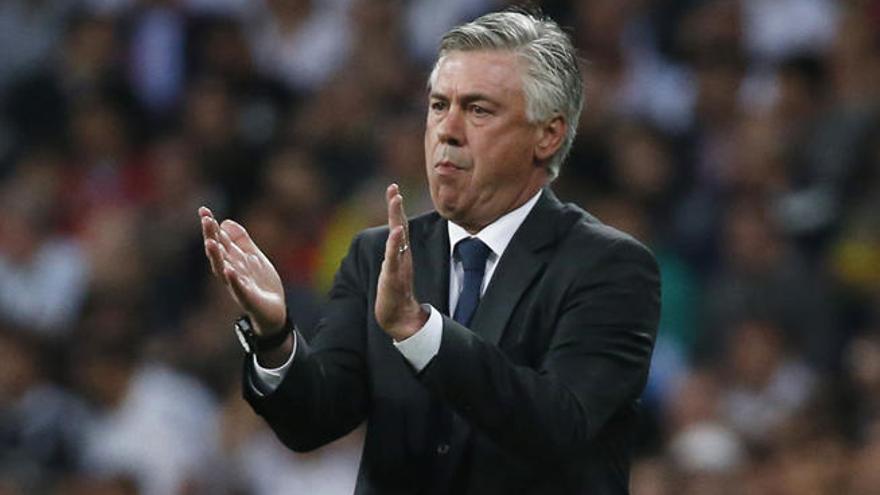 Ancelotti, durante el partido ante el Atlético.